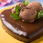 SHokoladnyiy tort s morozhenyim 150x150 Шоколадный торт с мороженым