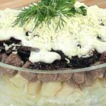 Myasnoy salat s chernoslivom i yablokom 150x150 Мясной салат с черносливом и яблоком