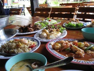 Ocharovatelnaya i pikantnaya kuhnya Tailanda 300x227 Очаровательная и пикантная кухня Таиланда
