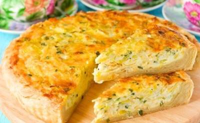 Ryibnyiy pirog s syirom i zelenyim lukom Рыбный пирог с сыром и зеленым луком