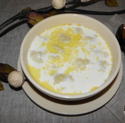 Molochnyiy sup s koritsey i struzhkoy iz kartofelya Молочный суп с корицей и стружкой из картофеля