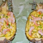   Ananas s krevetkami   150x150 Салат ассорти с чищенными креветками, резанными ананаса и сыра